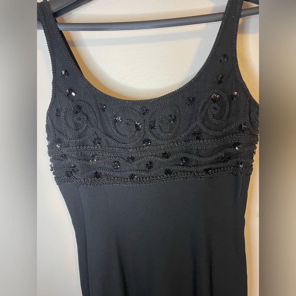 Stunning formal embellished party dress!